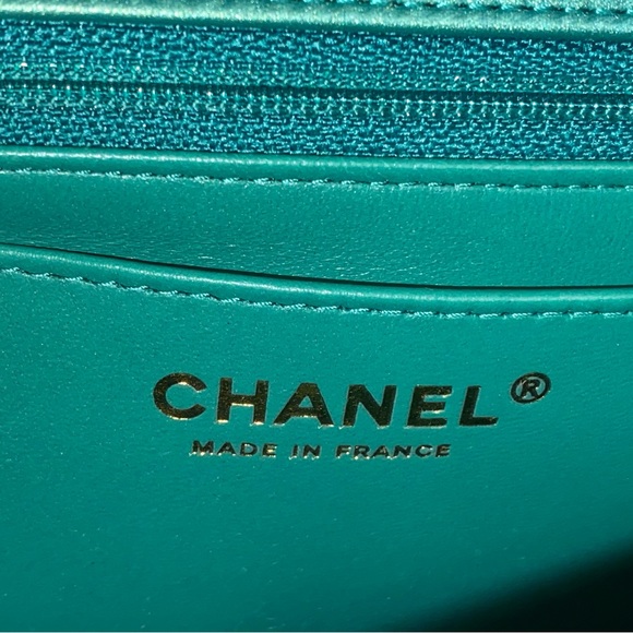 RARE NIB CHANEL IRIDESCENT GREEN CLASSIC MINI FLAP - Picture 13 of 17